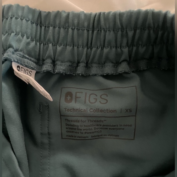 Figs Scrub Set - Picture 4 of 7